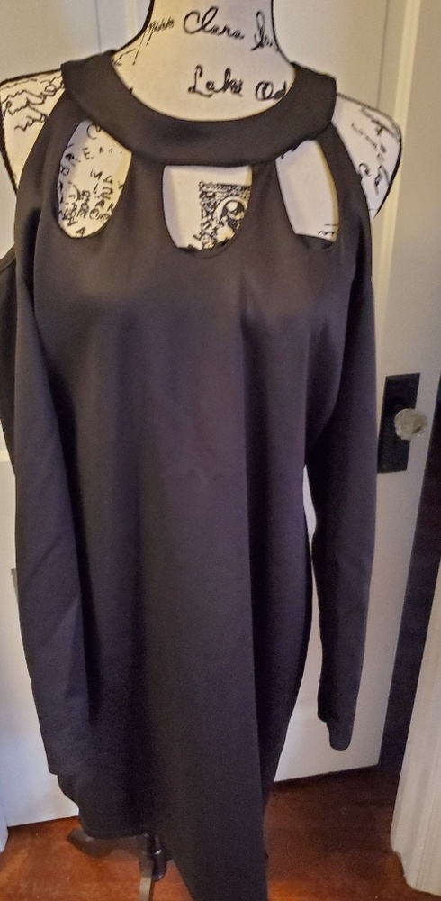 black cold shoulder dress.